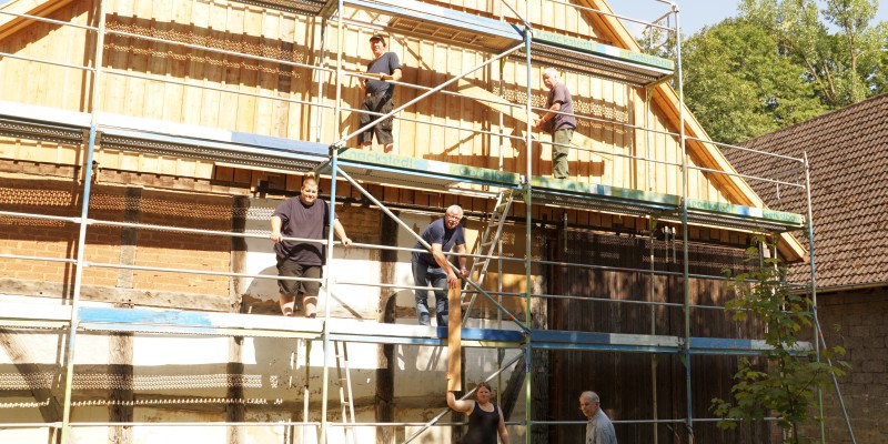 Neue Fassade für alte Scheune