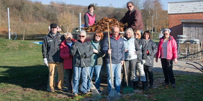 Freibad Förderverein macht das Bad winterfest