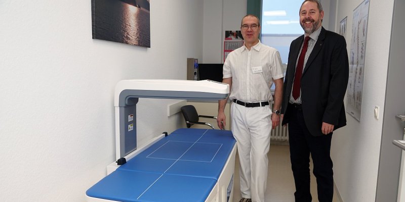 Volkskrankheit Osteoporose: Knochendichtemessung jetzt im Charlottenstift   
