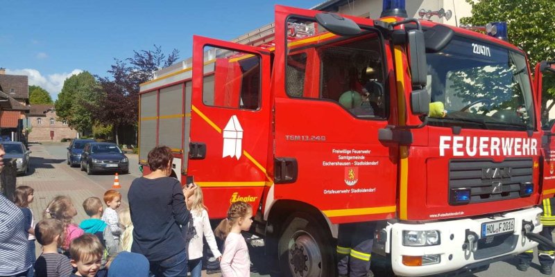 Aufregender Tag mit Brandschutzerziehung im Kindergarten Pusteblume
